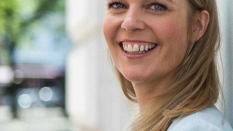 Meike Werkmeister stellt am Freitag, 27. März, ihren Roman &bdquo;Sterne sieht man nur im Dunkeln&ldquo; vor.