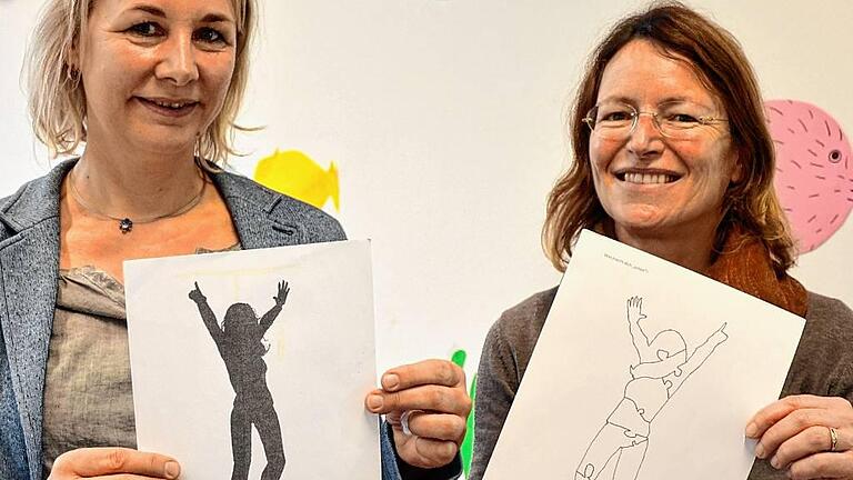 Was macht mich schön? &ndash; Über diese Frage lassen Brigitte Greiner (links) und Margarete Klement Schülerinnen am Deutschhaus-Gymnasium nachdenken.