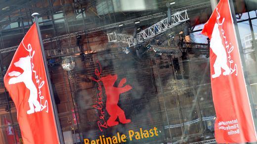 Berlinale 2013       -  Der Goldene Bär ist wieder los: Im Berlinale-Palast am Potsdamer Platz fällt am Donnerstagabend der Startschuss für die 63. Internationalen Filmfestspiele Berlin. Bis zum 17. Februar werden mehr als 400 Filme aus aller Welt gezeigt.