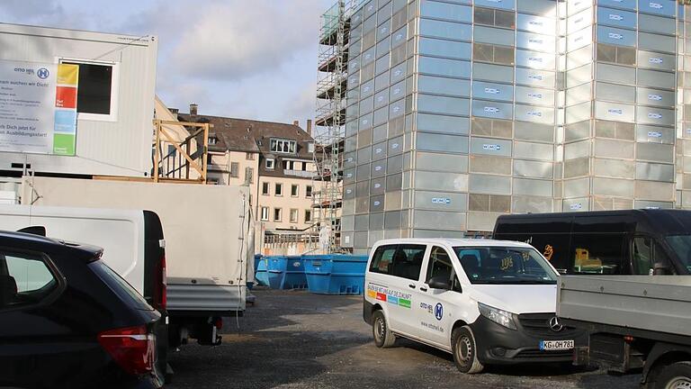 Noch ist kein Investor fürs Kurhaushotel in Sicht.  Fotos: Ralf Ruppert       -  Noch ist kein Investor fürs Kurhaushotel in Sicht.  Fotos: Ralf Ruppert