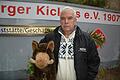 Wildschwein       -  Sabri Fok entkam am 10.11.2014 einer Wildschweinattacke vor der Vereinsgaststätte der Würzburger Kickers. Diese Bilder entstanden am 11.11.2014. Herr Fok stellt den Vorgang nach.