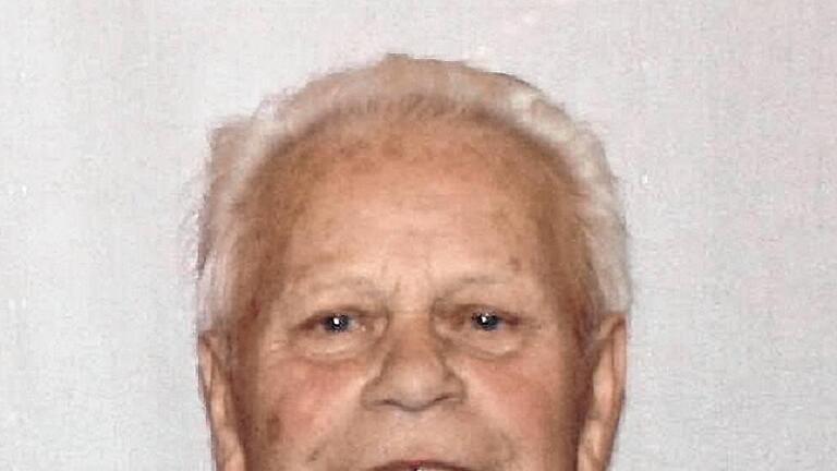 Walter Zeißner, 87: Von 1966 bis 1986 war er Landtagsabgeordneter. Dem Kreistag gehörte er von 1960 bis 1978 an. Von 1966 bis 1971 war er Gemeinderat in Gambach, danach bis 1996 Stadtrat in Karlstadt. In Anerkennung seiner Verdienste ernannte ihn die Stadt zum Ehrenbürger.
