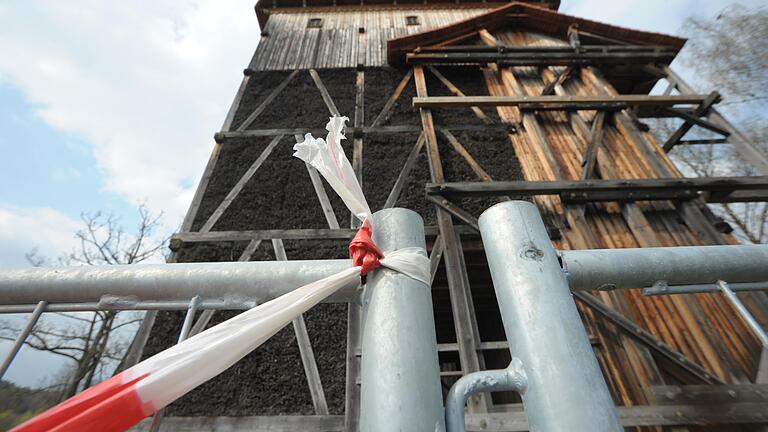 Der Gradierbau ist zurzeit gesperrt. Der Gradierbau ist zurzeit gesperrt.